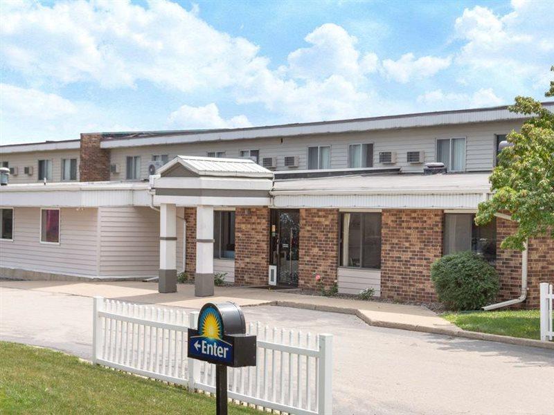 Days Inn By Wyndham Fond Du Lac Luaran gambar