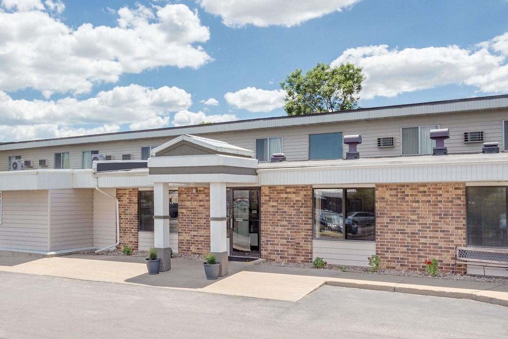 Days Inn By Wyndham Fond Du Lac Luaran gambar