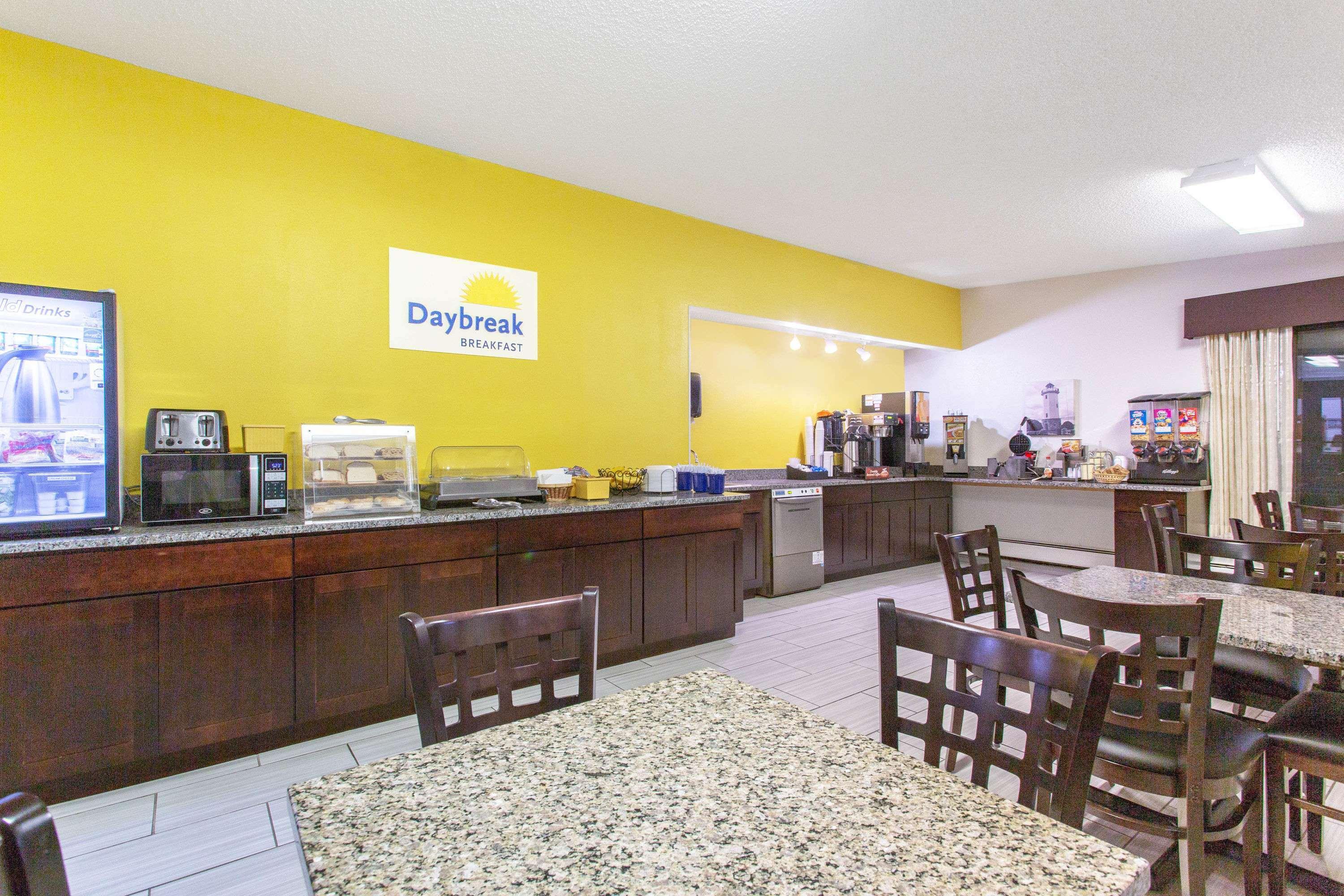 Days Inn By Wyndham Fond Du Lac Luaran gambar